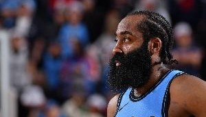 哈登：每个人都在关注排名 我们需要掌控好我们能掌控的事情