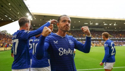 泰晤士报：格拉利什在埃弗顿的未来因为伤病而蒙上阴影